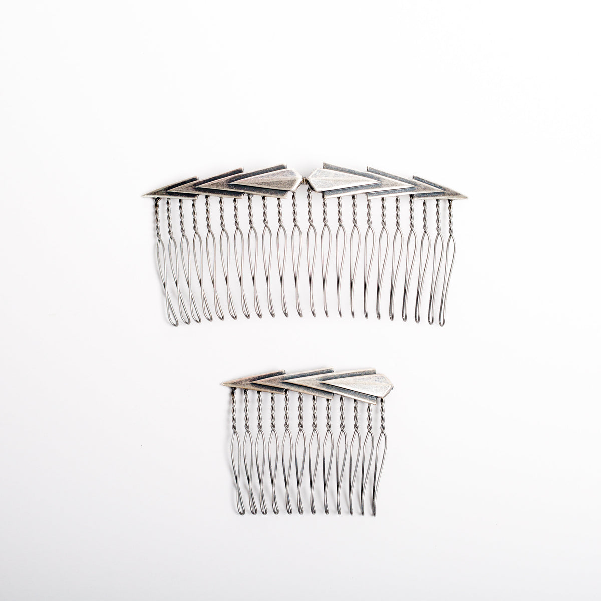 “To The Point’ Hair Combs