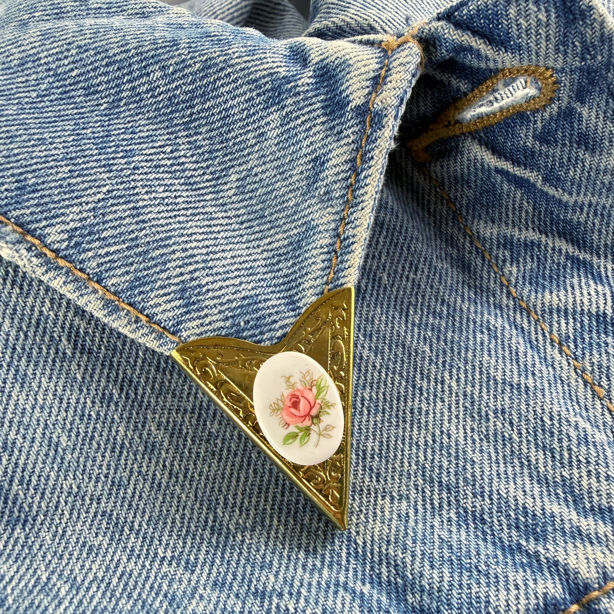 "Country Time" Collar Tips