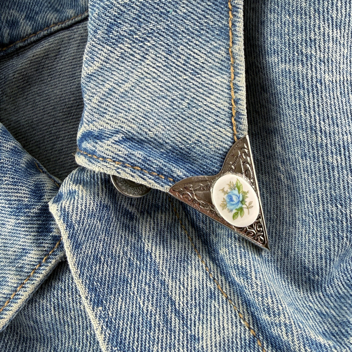 "Country Time" Collar Tips