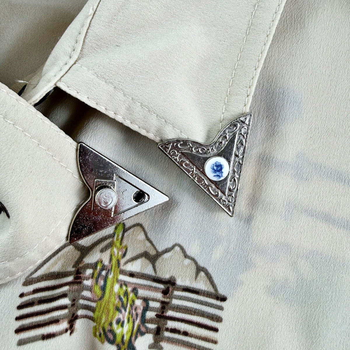 “Floral Flair” Collar Tips
