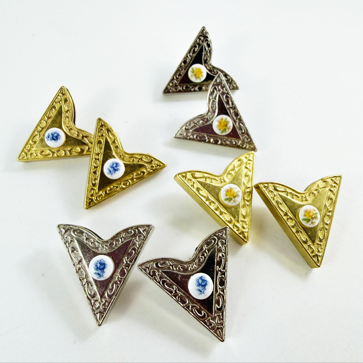 “Floral Flair” Collar Tips