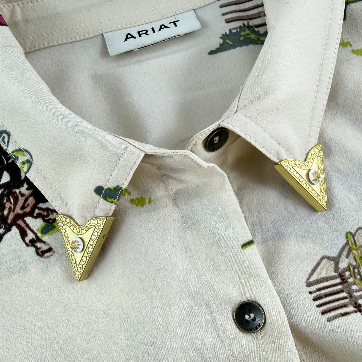 “Floral Flair” Collar Tips